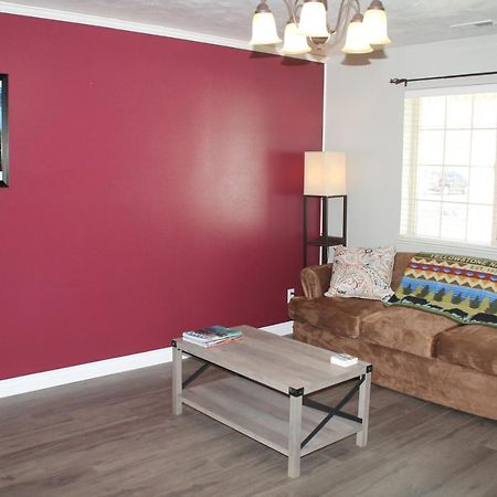 3 Queen Beds, 1 Twin Bed, 2 Rooms, 1 And A Half Bath, Self Check-In, Flexcation Equipped Айдахо-Фоллс Екстер'єр фото
