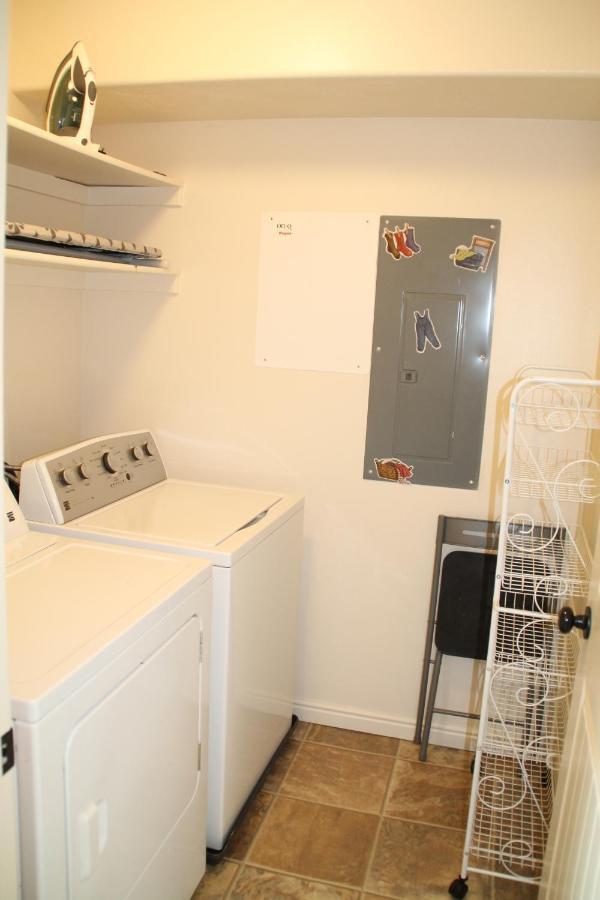3 Queen Beds, 1 Twin Bed, 2 Rooms, 1 And A Half Bath, Self Check-In, Flexcation Equipped Айдахо-Фоллс Екстер'єр фото